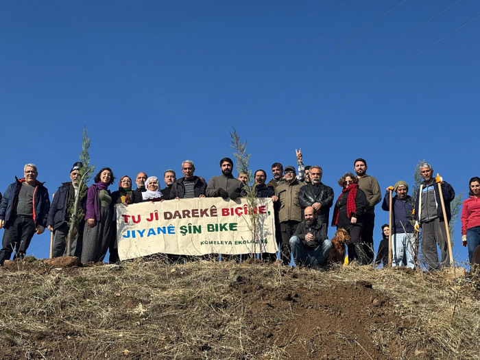 Dicle’de Ekolojistlerden Fidan Dikimi Etkinliği