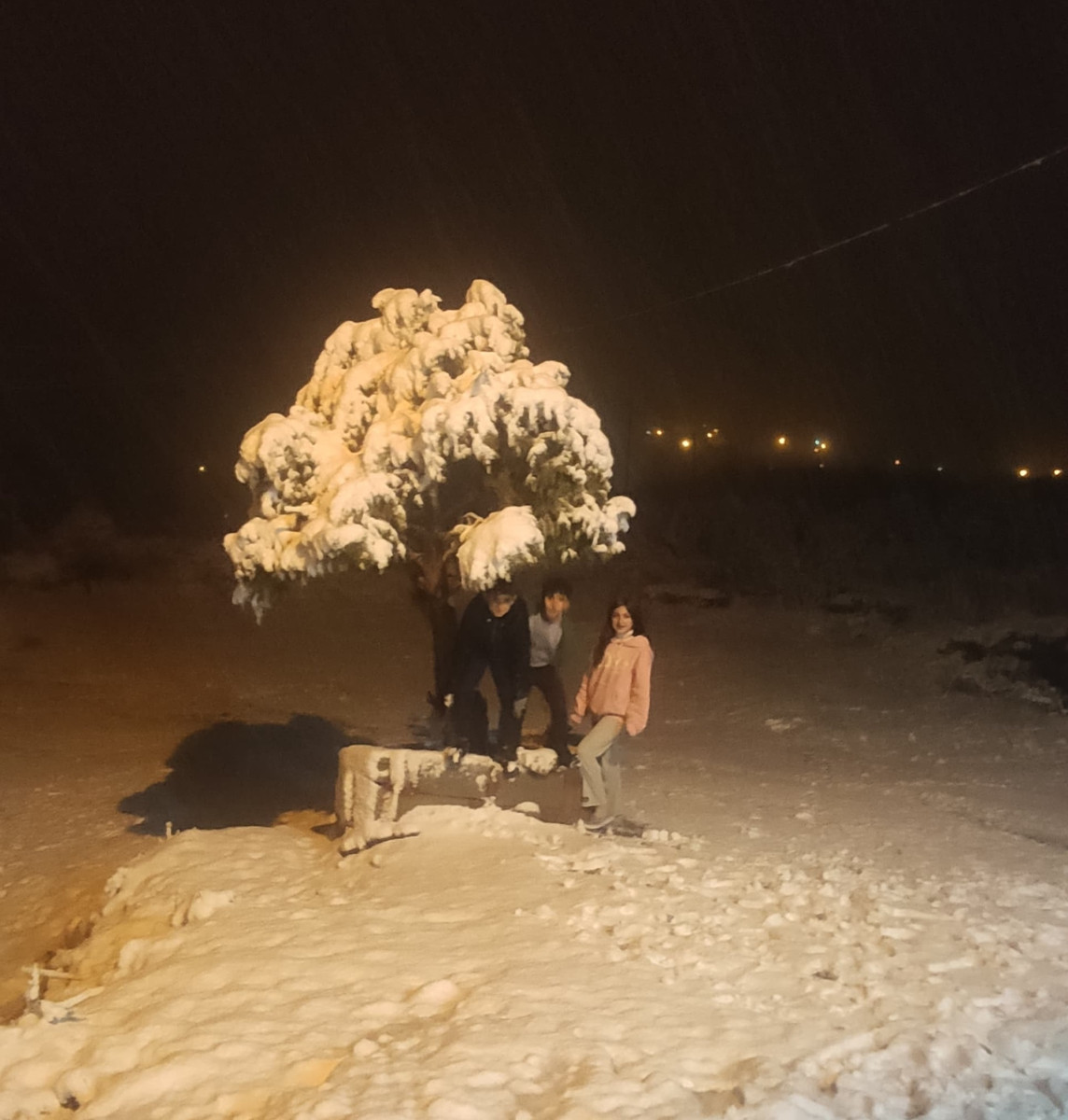 Silvan’da yüksek kesimlerine kar yağdı 