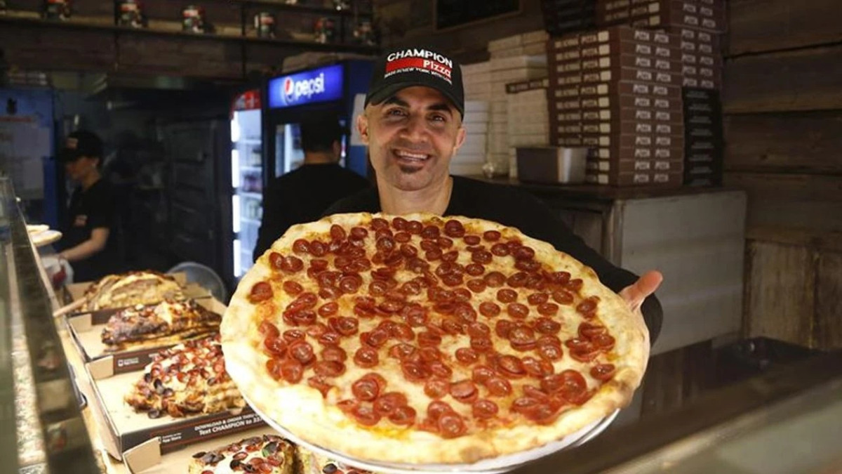 Silvanlı dünya pizza şampiyonu memleketine geldi